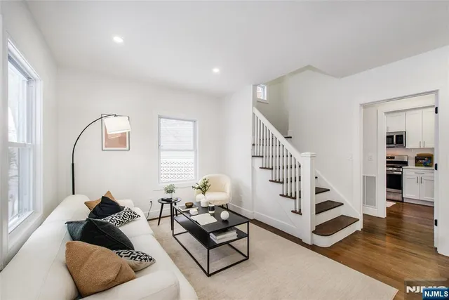 $649,999 | 4 Franklin Place, Hackensack, NJ 07601