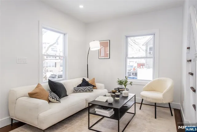 $649,999 | 4 Franklin Place, Hackensack, NJ 07601