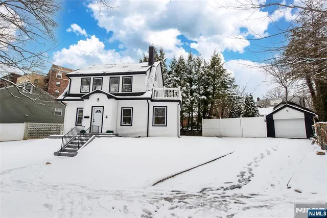 $649,999 | 4 Franklin Place, Hackensack, NJ 07601