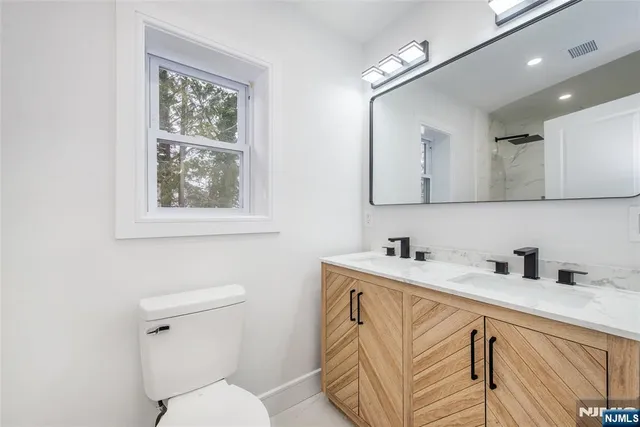 $649,999 | 4 Franklin Place, Hackensack, NJ 07601