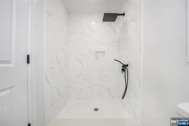 $649,999 | 4 Franklin Place, Hackensack, NJ 07601