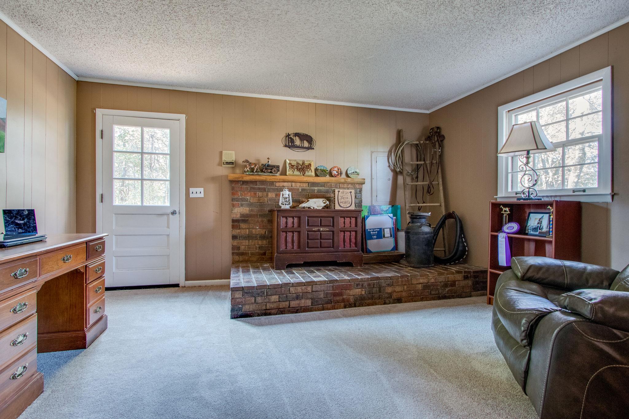 835 Beasleys Bend Road Lebanon, TN 37087 - Photo 27 of 33 a living room with furniture and a window