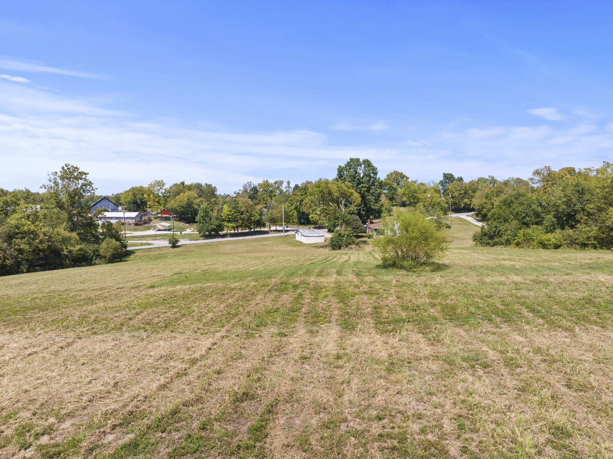 870 Shryocks Ferry Road Versailles, KY 40383 - Photo 4 of 29 16-web-or-mls-DJI_20240828145136_0918_D