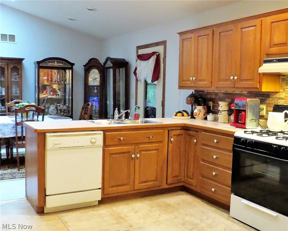 1045 Morningside Road Southeast Minerva, OH 44657 - Photo 5 of 17 Gallery Image 5