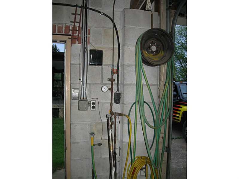 314 Rock Run Road Elizabeth, PA 15037 - Photo 10 of 10 Parking Lot/Garage. 220 Elect and water /air Hookups