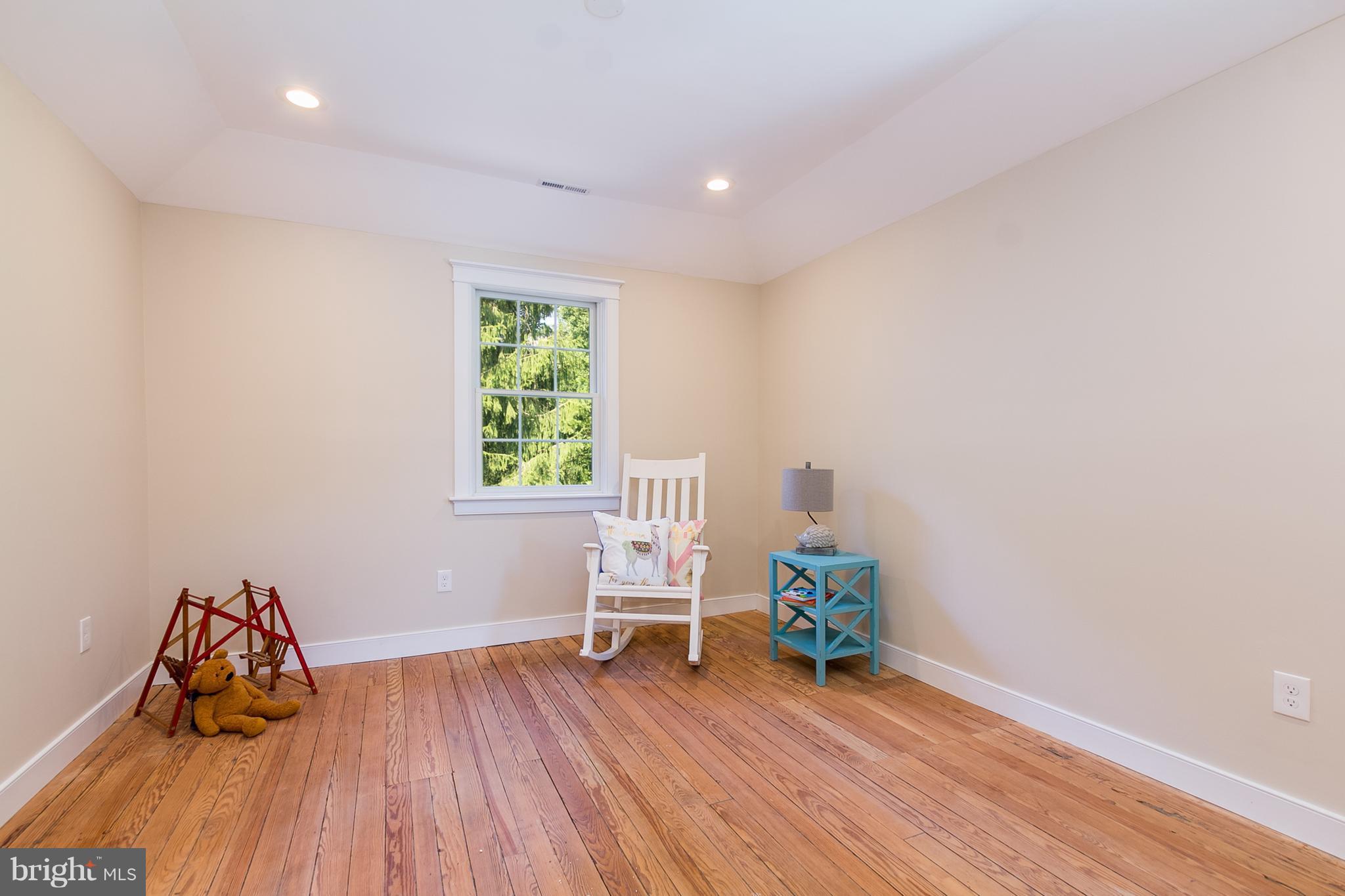 2551 Old Frederick Road Baltimore, MD 21228 - Photo 21 of 30 Third Bedroom