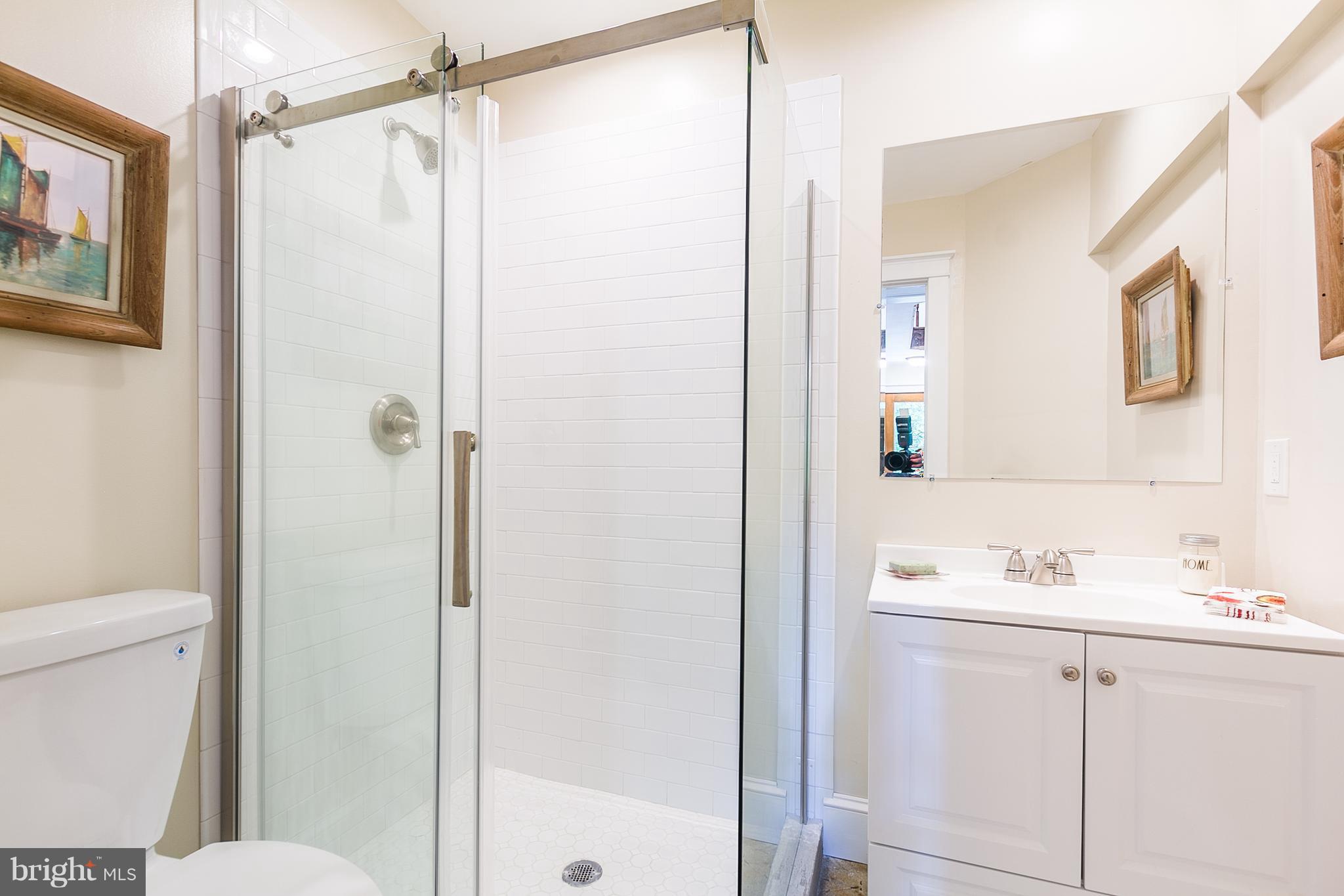2551 Old Frederick Road Baltimore, MD 21228 - Photo 25 of 30 Main Level Full Bathroom