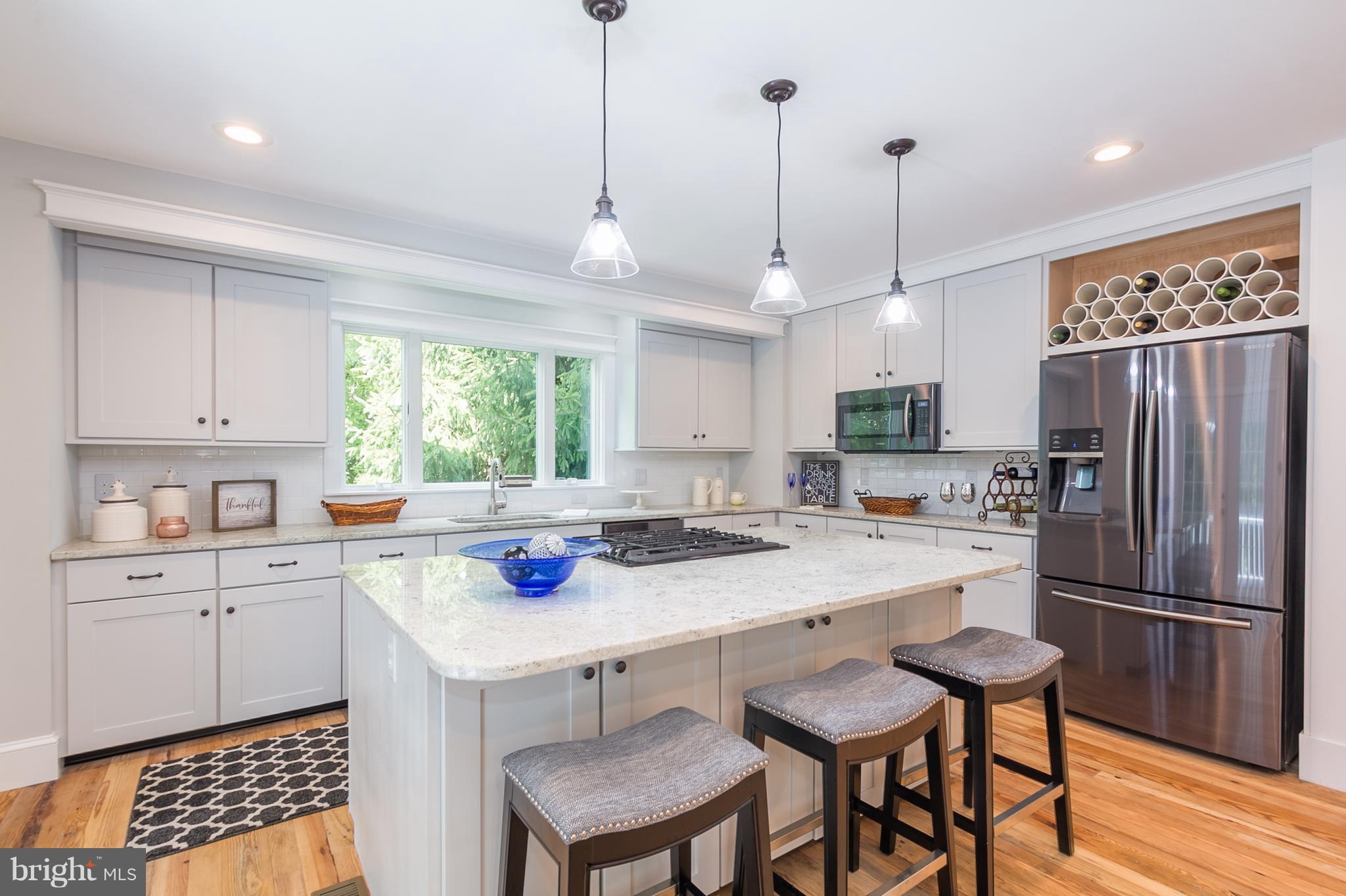 2551 Old Frederick Road Baltimore, MD 21228 - Photo 6 of 30 Granite Island w/ Gas Stove Cooktop