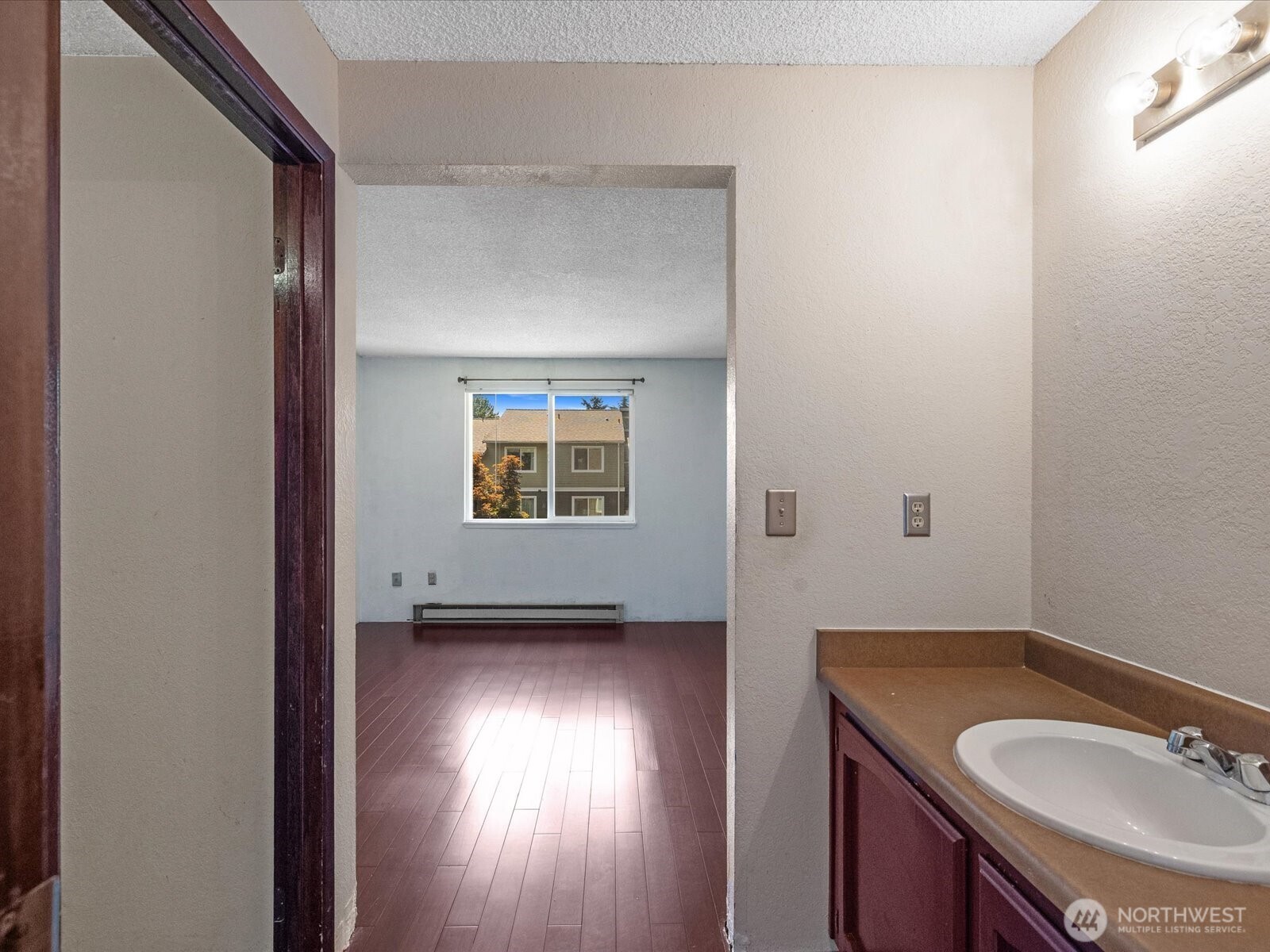 820 Cady Road, Unit D202 Everett, WA 98203 - Photo 12 of 27