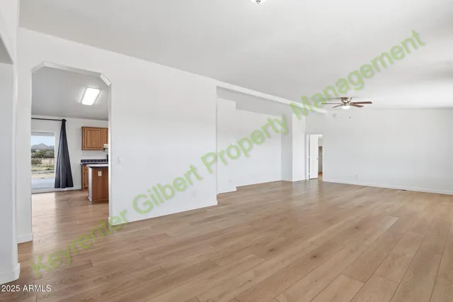 $3,950 | 28732 North Bryce Trail, San Tan Valley, AZ 85144