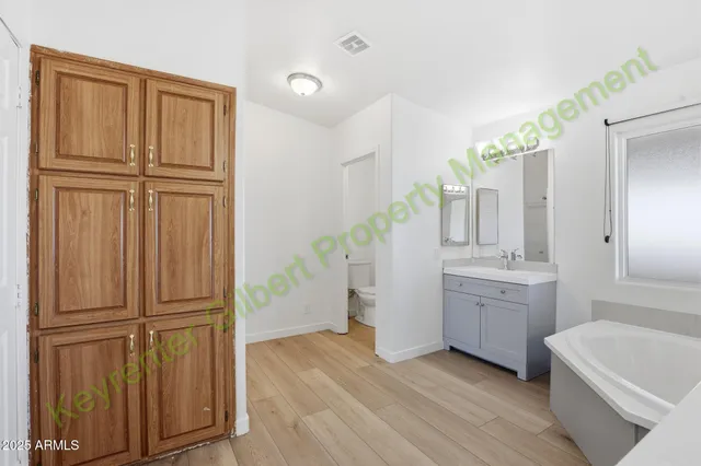 $3,950 | 28732 North Bryce Trail, San Tan Valley, AZ 85144