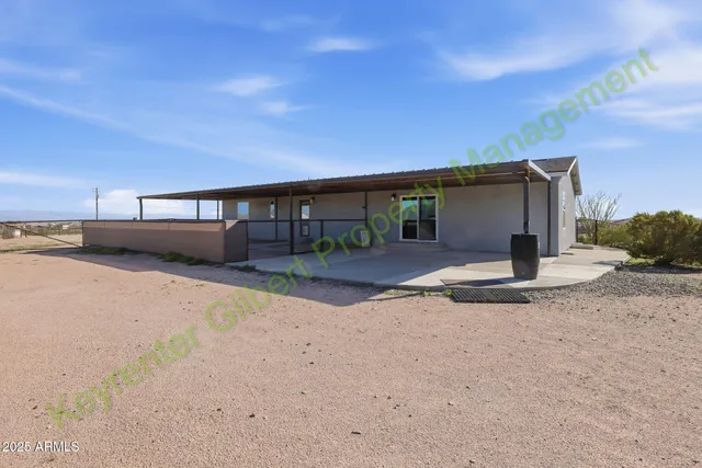 $3,950 | 28732 North Bryce Trail, San Tan Valley, AZ 85144