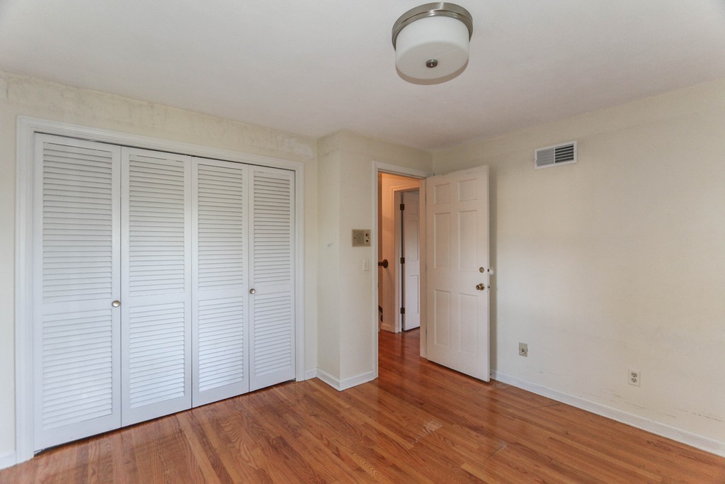 2 Hilltop Road Longmeadow, MA 01106 - Photo 14 of 24 Gallery Image 14