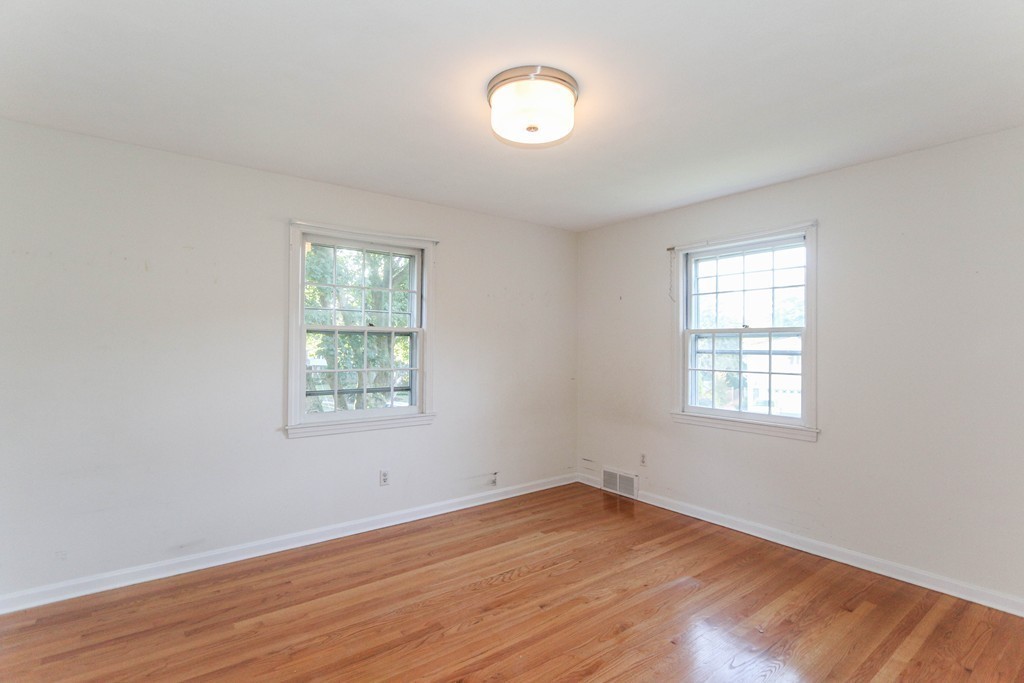 2 Hilltop Road Longmeadow, MA 01106 - Photo 15 of 24 Gallery Image 15