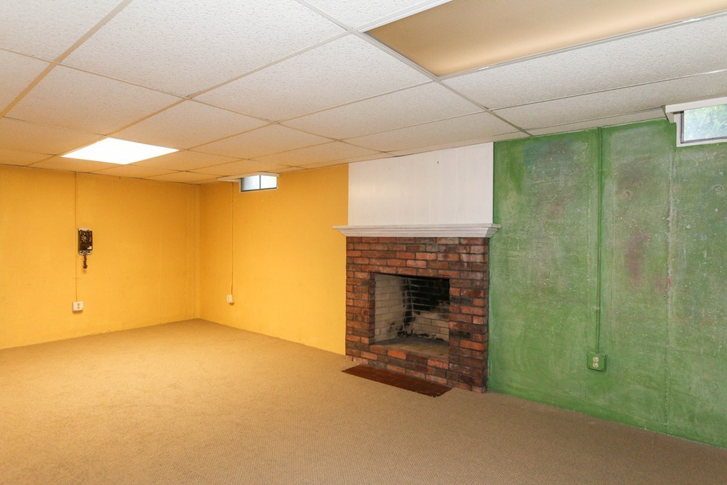 2 Hilltop Road Longmeadow, MA 01106 - Photo 18 of 24 Gallery Image 18