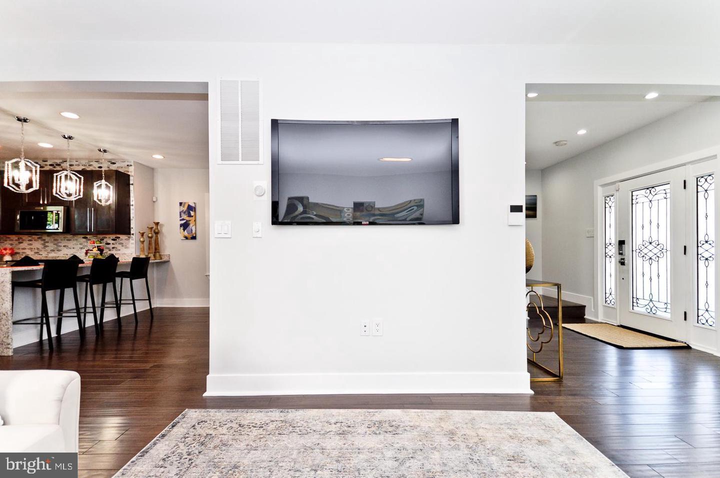 902 Rittenhouse Street Northwest Washington, DC 20011 - Photo 12 of 38 VIEW