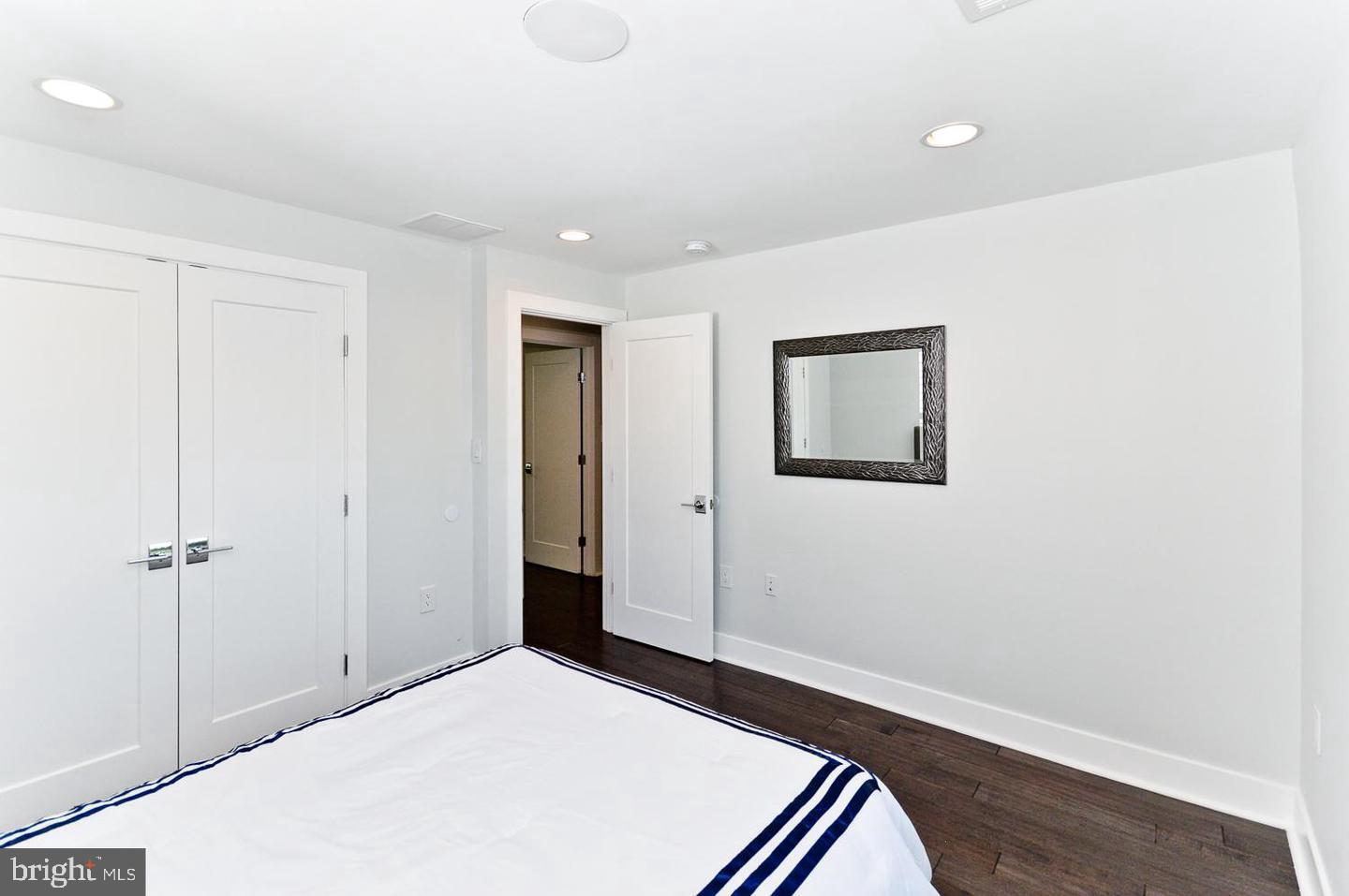 902 Rittenhouse Street Northwest Washington, DC 20011 - Photo 19 of 38 BEDROOM 2