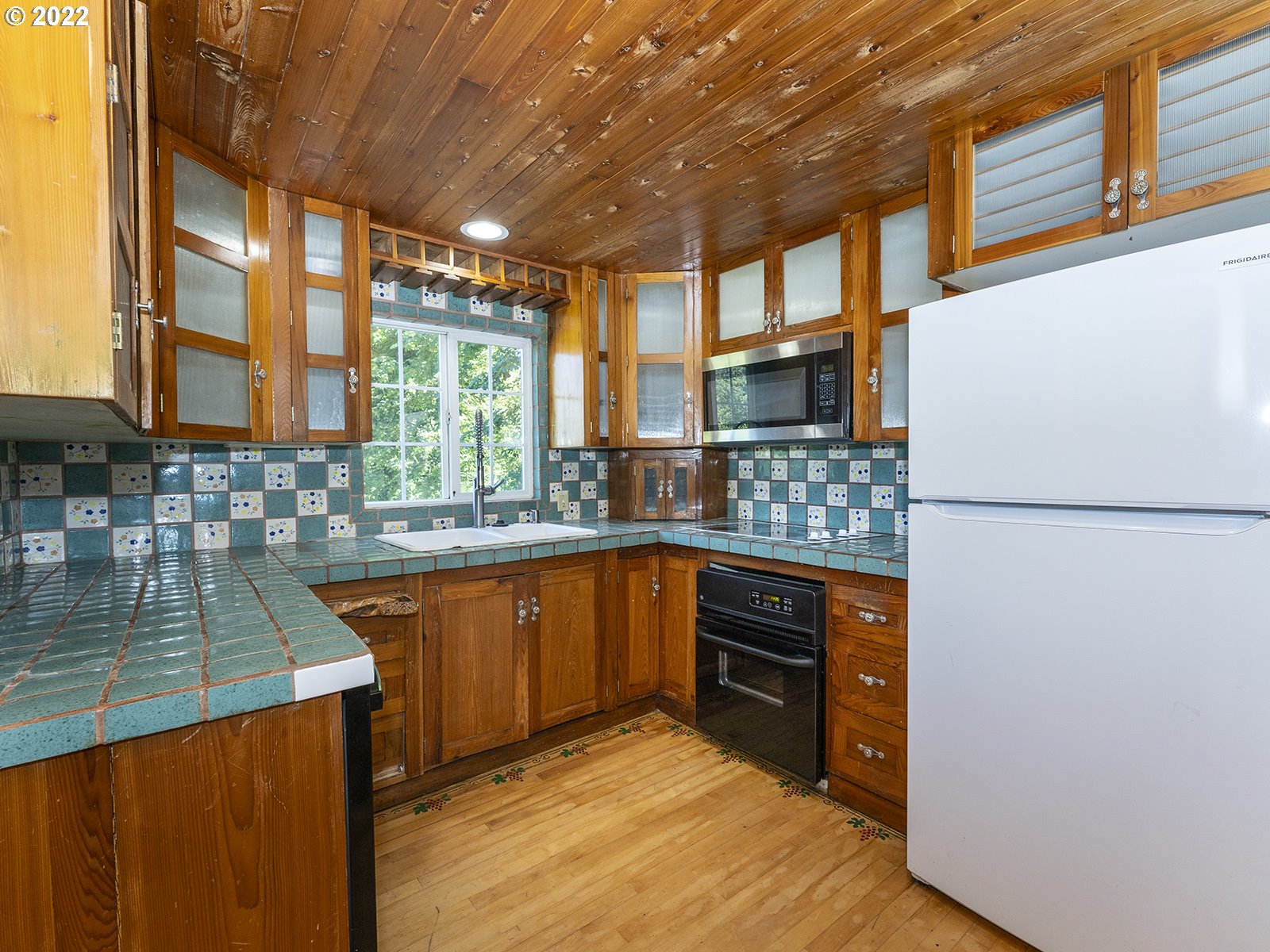 3645 Southwest Halcyon Road Tualatin, OR 97062 - Photo 18 of 32 Gallery Image 18
