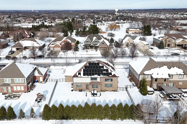 $859,000 | 11701 Golden Gate Drive, Mokena, IL 60448