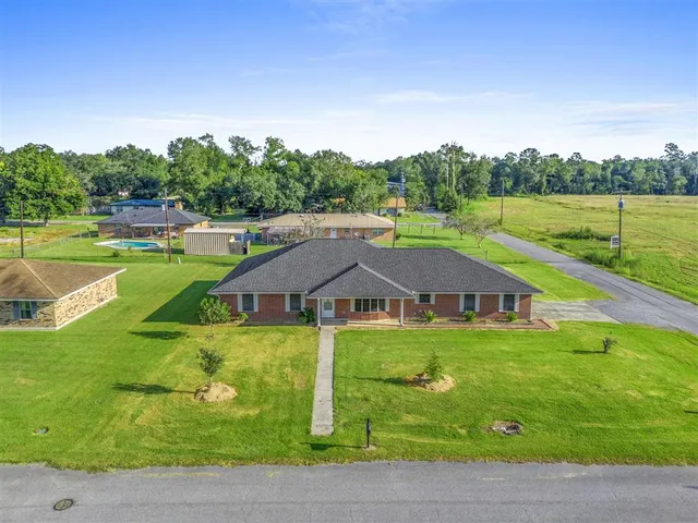 $240,900 | 1422 Grace Avenue, Vinton, LA 70668