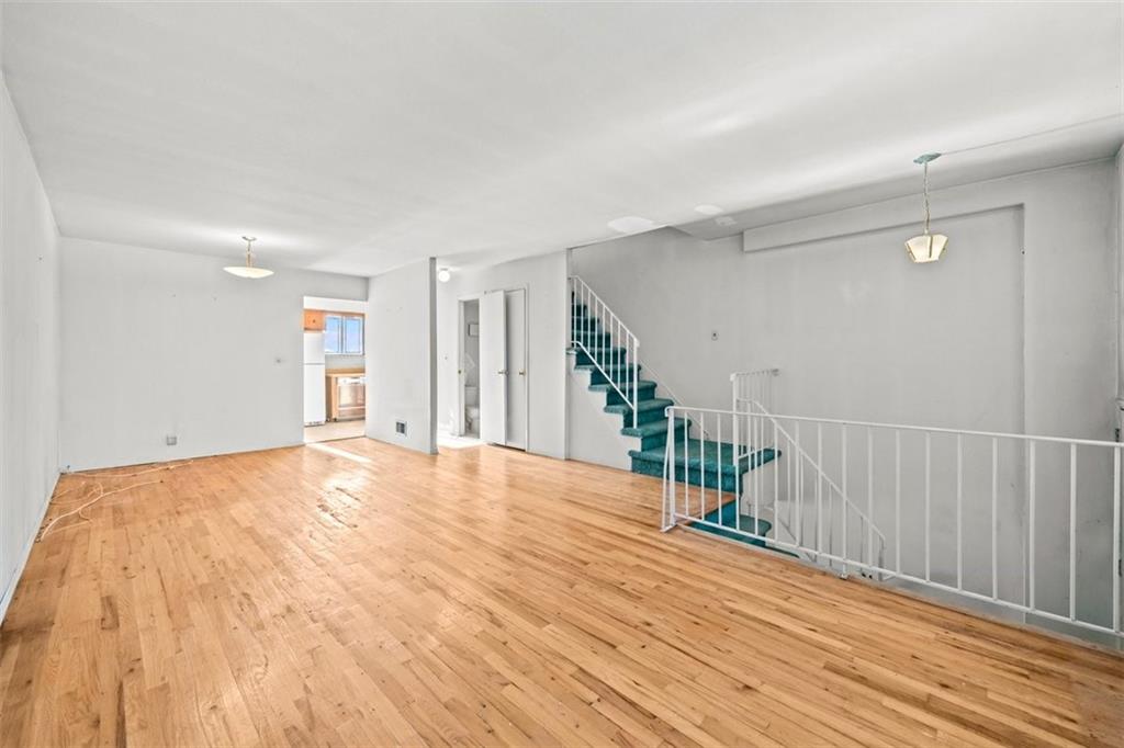54 Narrows Road South Staten Island, NY 10305 - Photo 4 of 19 Gallery Image 4