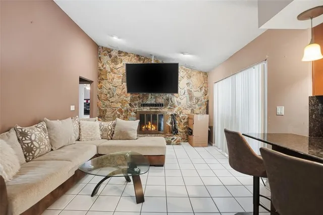 $290,900 | 6368 Hillview Road, Spring Hill, FL 34606