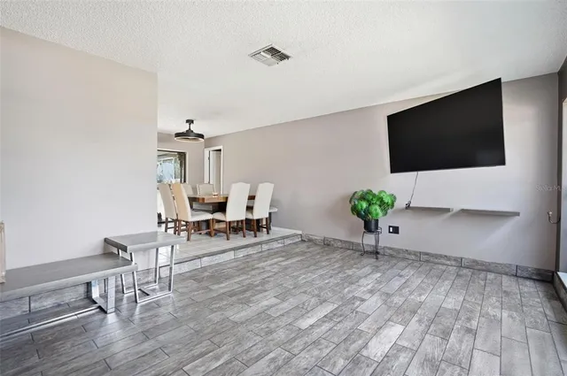 $290,900 | 6368 Hillview Road, Spring Hill, FL 34606