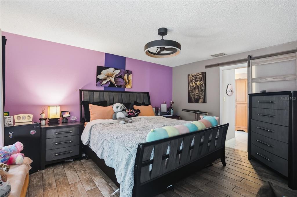 6368 Hillview Road Spring Hill, FL 34606 - Photo 25 of 38