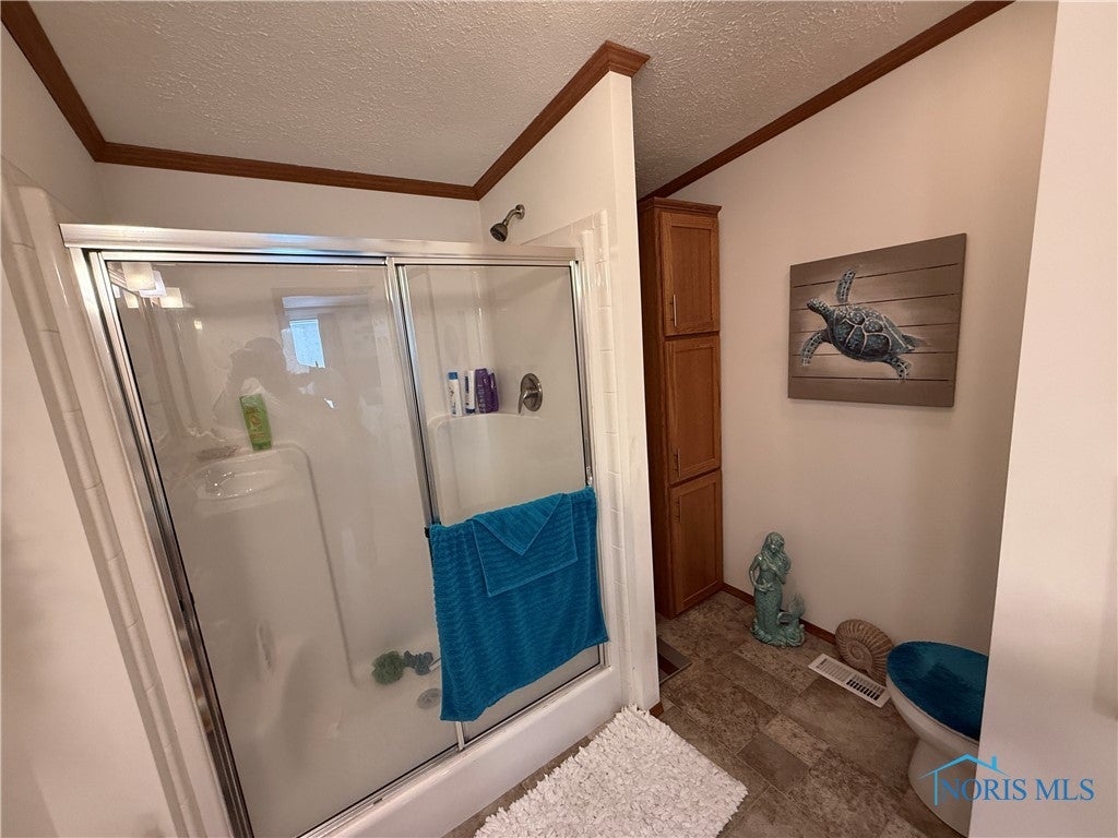 30630 Drouillard Road, Unit 361 Walbridge, OH 43465 - Photo 10 of 14 Primary Bath