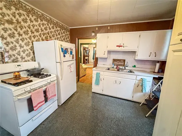 $114,500 | 202 Central Avenue, Chicora, PA 16025