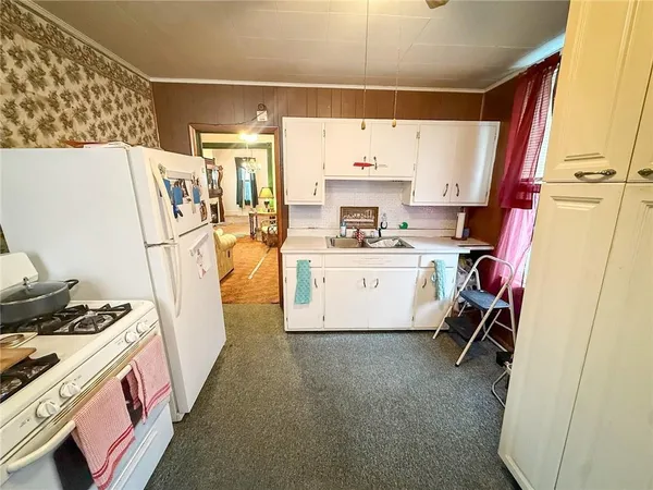 $114,500 | 202 Central Avenue, Chicora, PA 16025