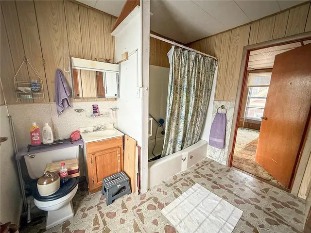 $114,500 | 202 Central Avenue, Chicora, PA 16025