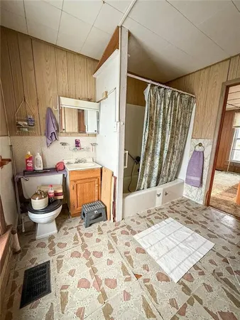 $114,500 | 202 Central Avenue, Chicora, PA 16025