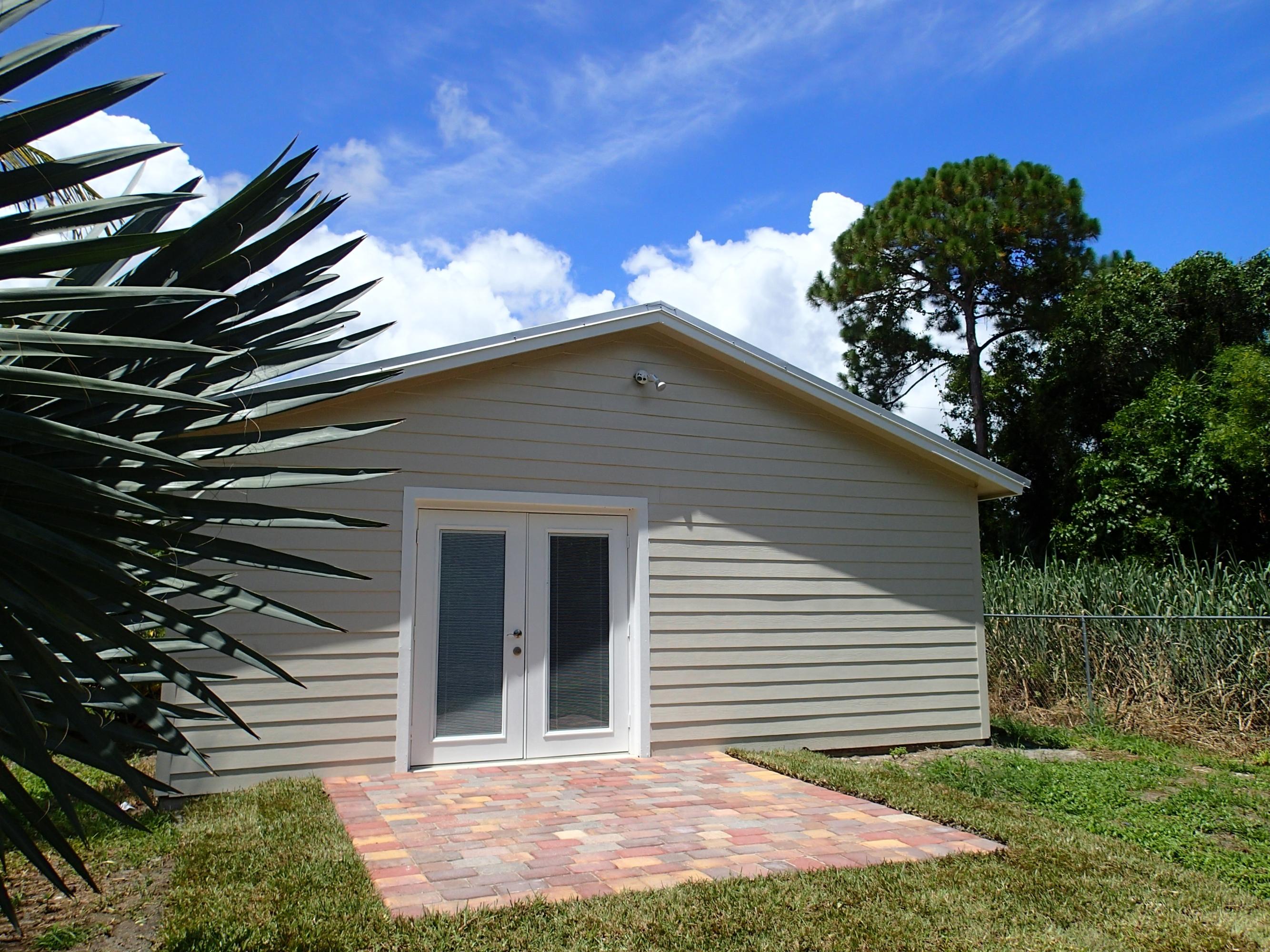 17722 Cinquez Park Road East Jupiter, FL 33458 - Photo 10 of 10 Rear exterior
