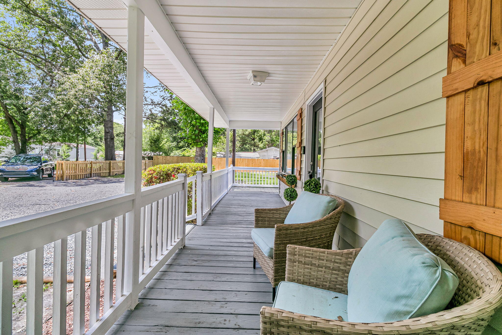 802 Royle Road Ladson, SC 29456 - Photo 3 of 37 CREM - 802 Royle Rd staged-3