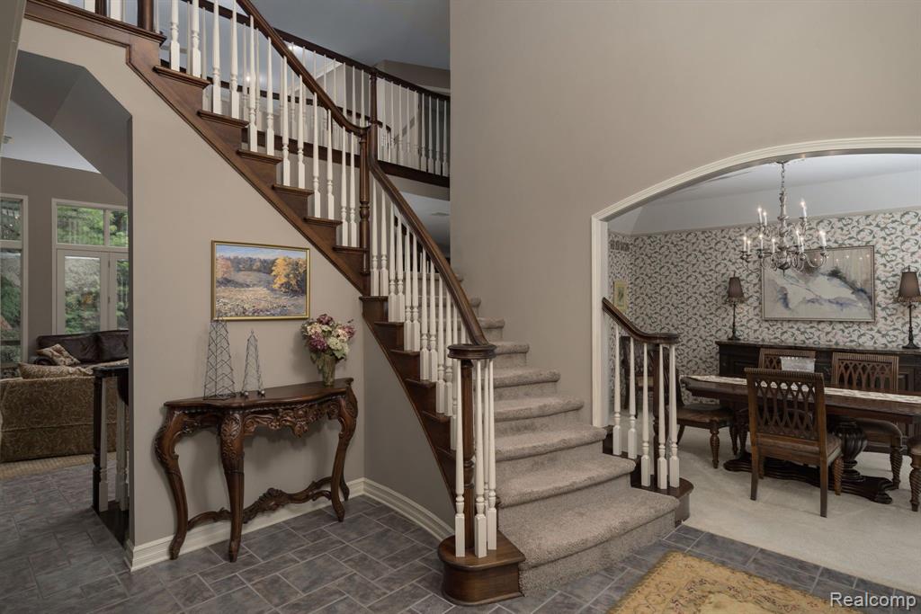 1870 Blue Grass Drive Rochester Hills, MI 48306 - Photo 5 of 58