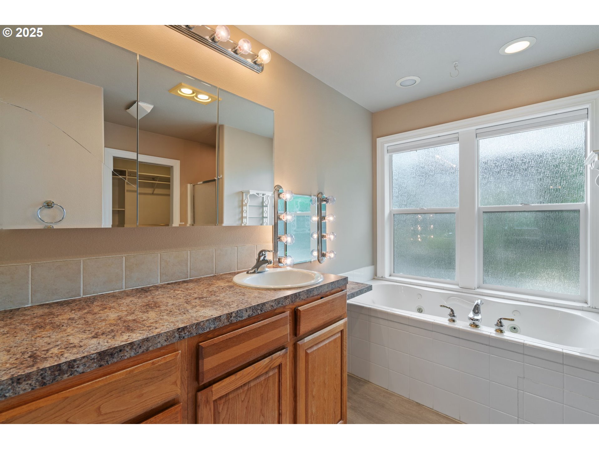 3045 Northwest 3rd Avenue Camas, WA 98607 - Photo 39 of 47 Owner's Suite Bathroom