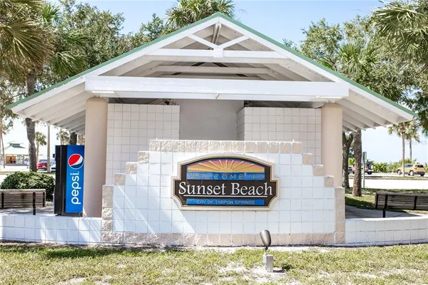 $180,000 | 3399 Mermoor Drive, Unit 207, Palm Harbor, FL 34685
