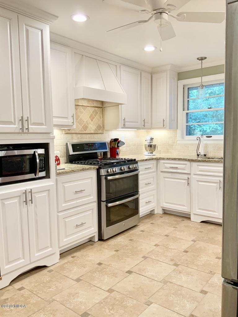 797 Windsor Road Macon, GA 31204 - Photo 5 of 18 Kitchen