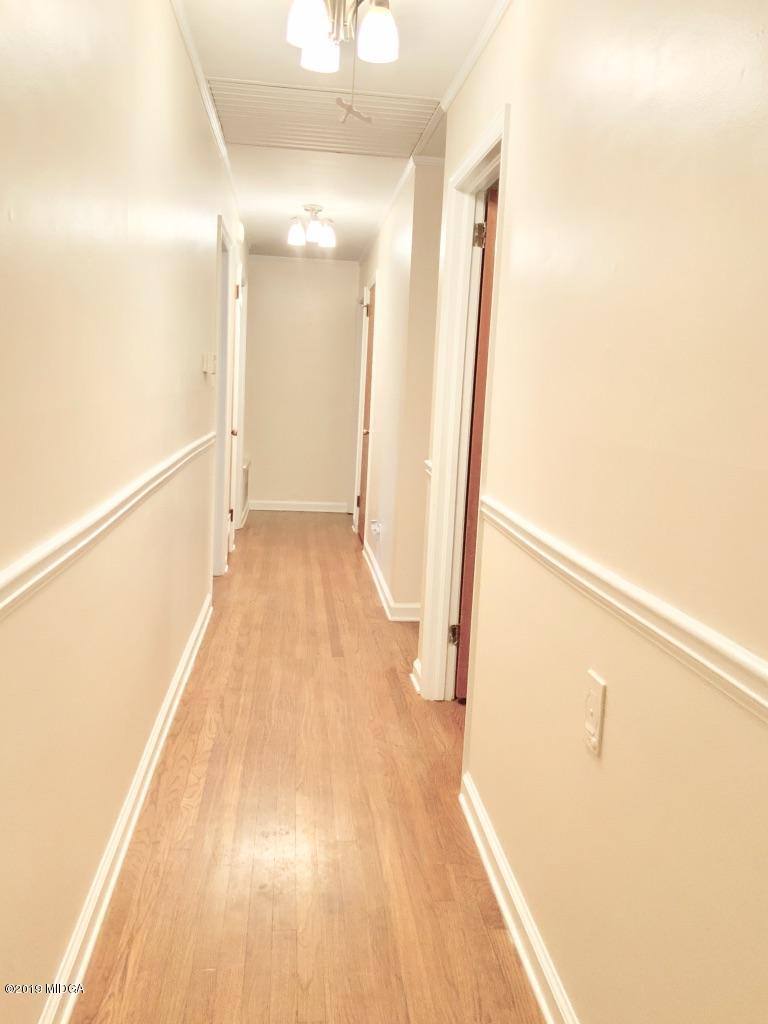 797 Windsor Road Macon, GA 31204 - Photo 8 of 18 Hallway