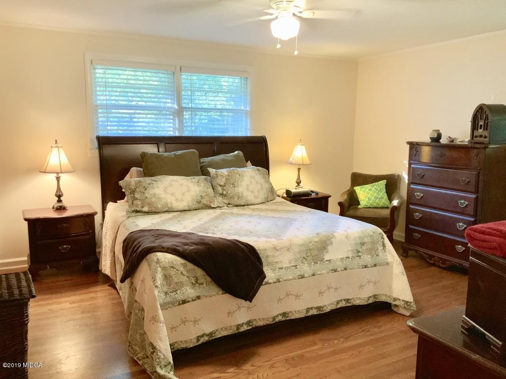 797 Windsor Road Macon, GA 31204 - Photo 9 of 18 Master Bedroom