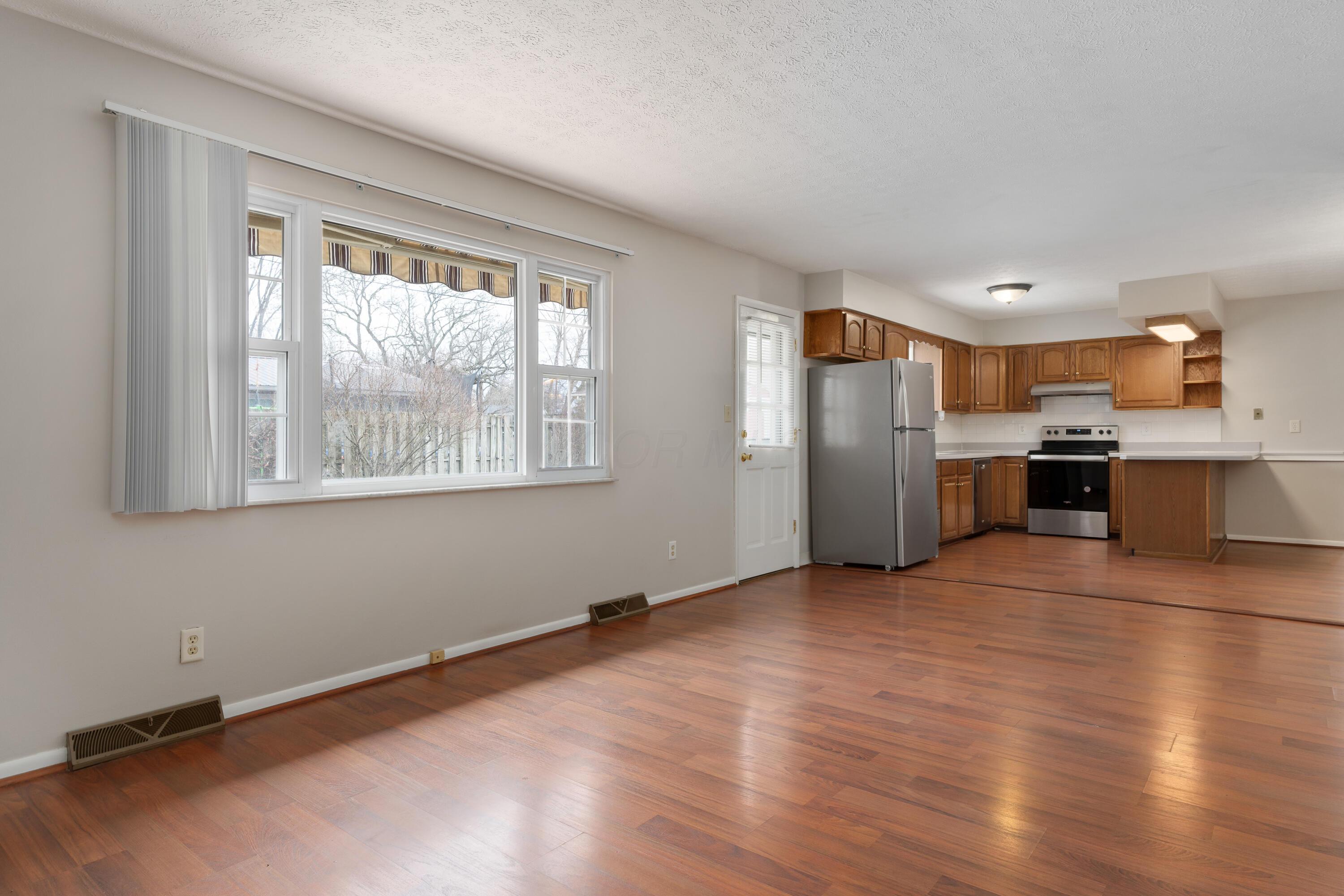 286 Broken Arrow Road Columbus, OH 43230 - Photo 19 of 30 Family Room