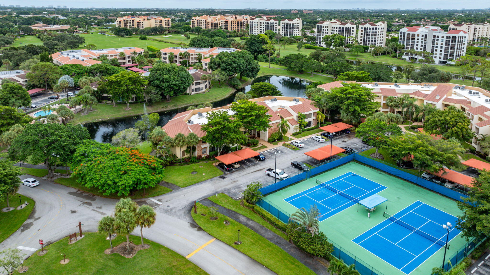 7460 La Paz Boulevard, Unit 108 Boca Raton, FL 33433 - Photo 39 of 40 a view of a city