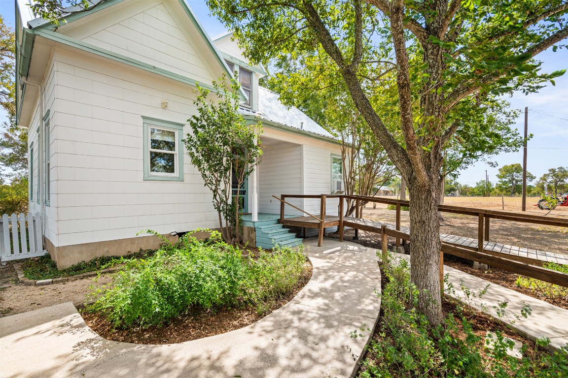 105 Davis Drive Thorndale, TX 76577 - Photo 21 of 40 a view of a backyard with sitting area