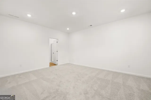 an empty room with an entrance