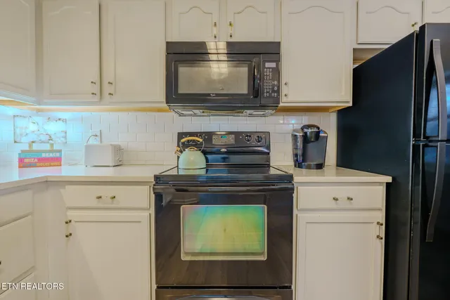 $379,000 | 7808 Creed Way, Knoxville, TN 37938