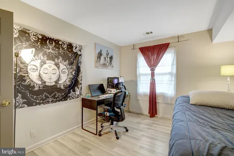 $270,000 | 8360 Dunham Court, Springfield, VA 22152