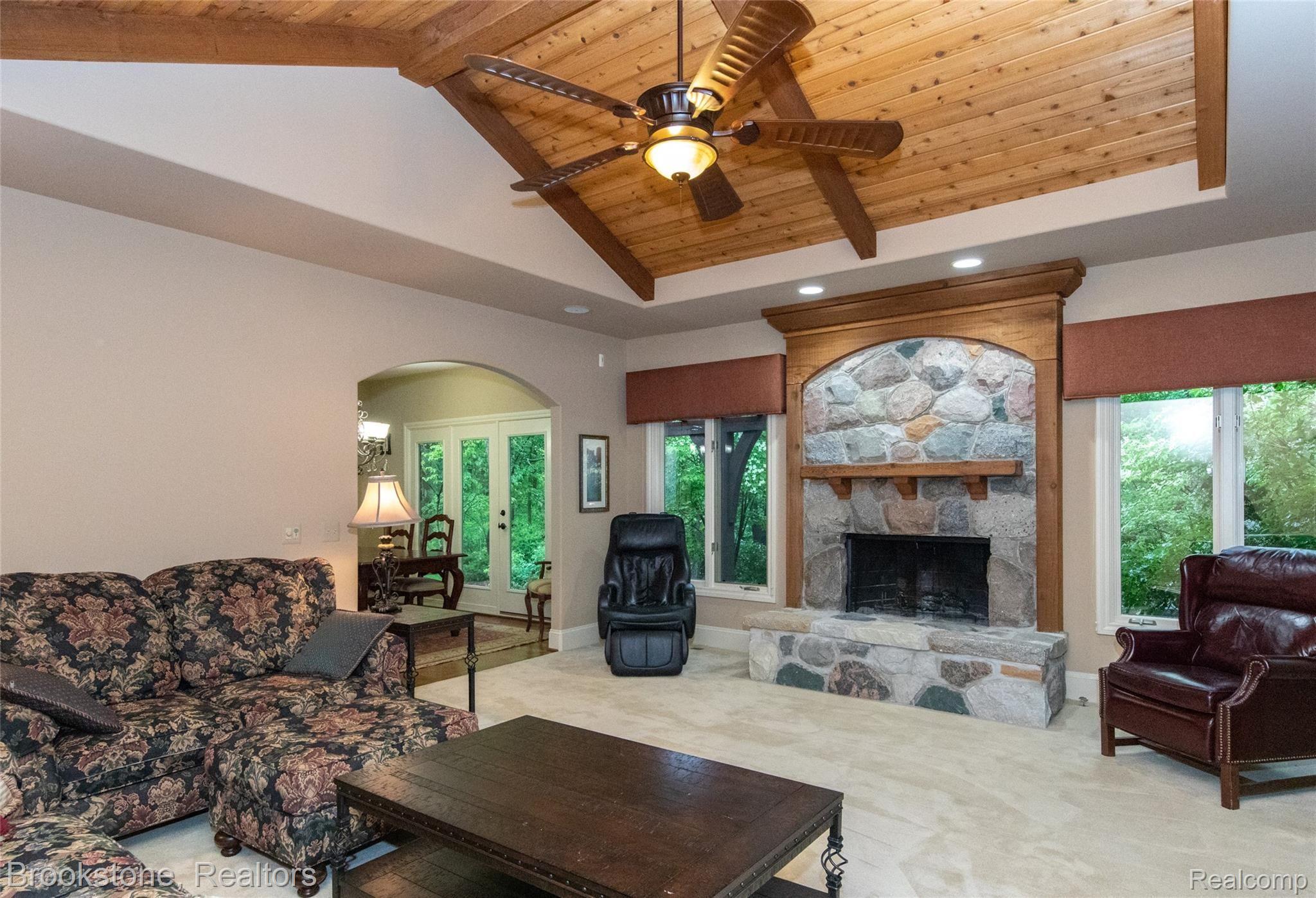 7868 Holcomb Road Clarkston, MI 48348 - Photo 31 of 60 Relax in the Family Room