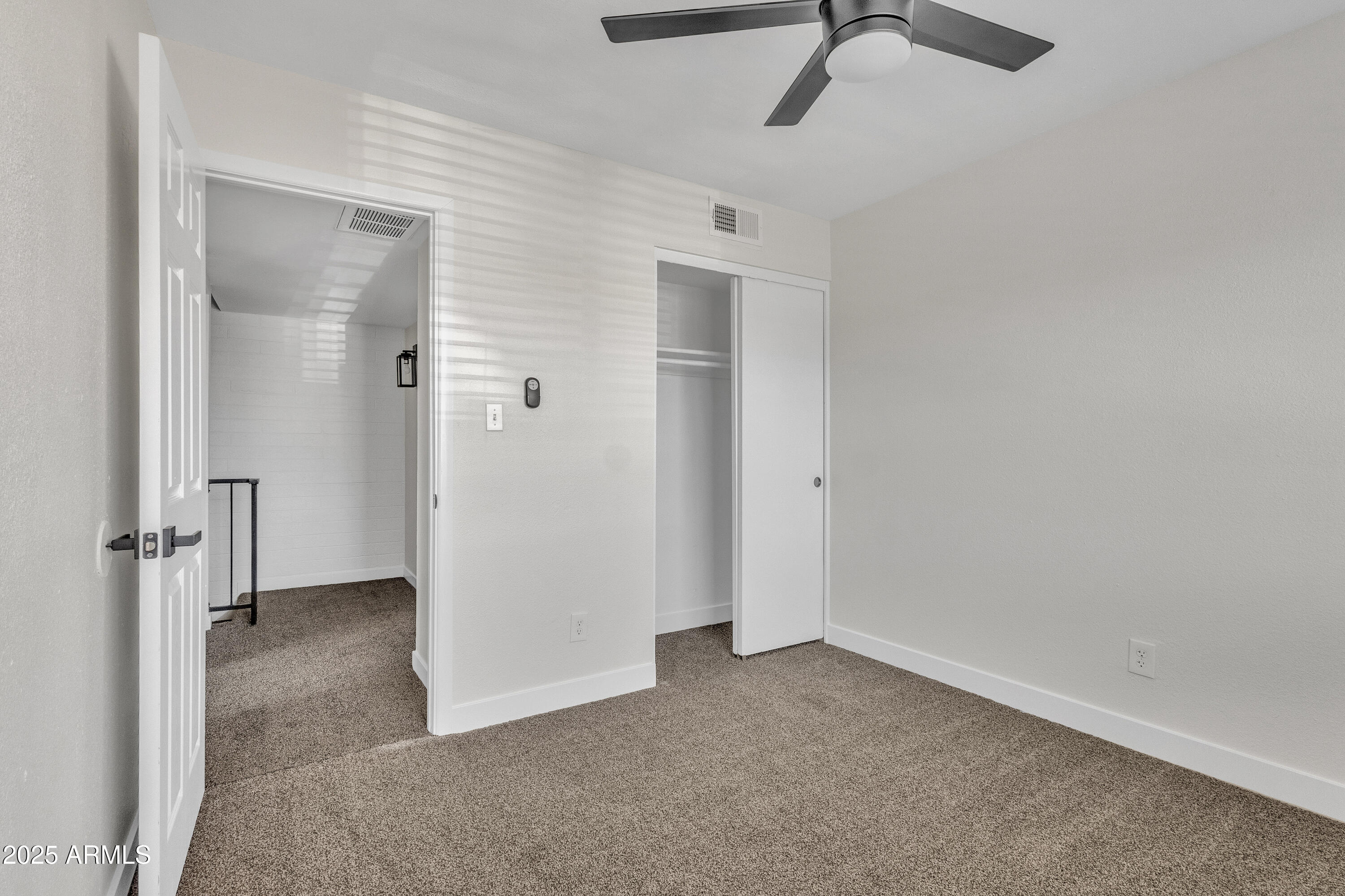 4714 East Broadway Road Phoenix, AZ 85040 - Photo 11 of 27 IMG_9329