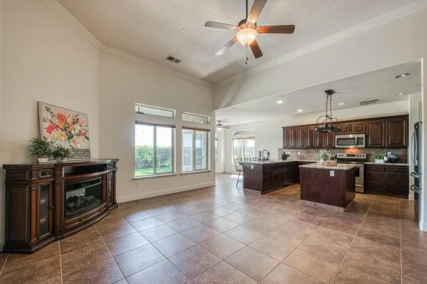 $535,000 | 2952 25th Avenue, Kingsburg, CA 93631